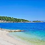 Isabella Paxos Holidays