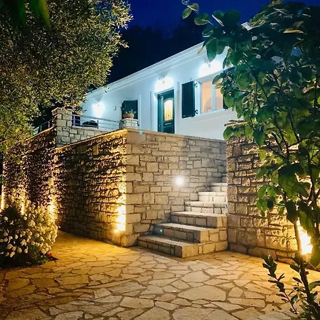 Holiday home Isabella Paxos Holidays Magazia